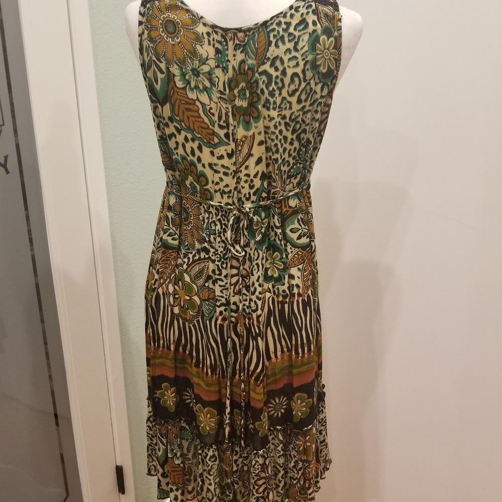 Sun Dress with Front Embroidery - Picture 5 of 5